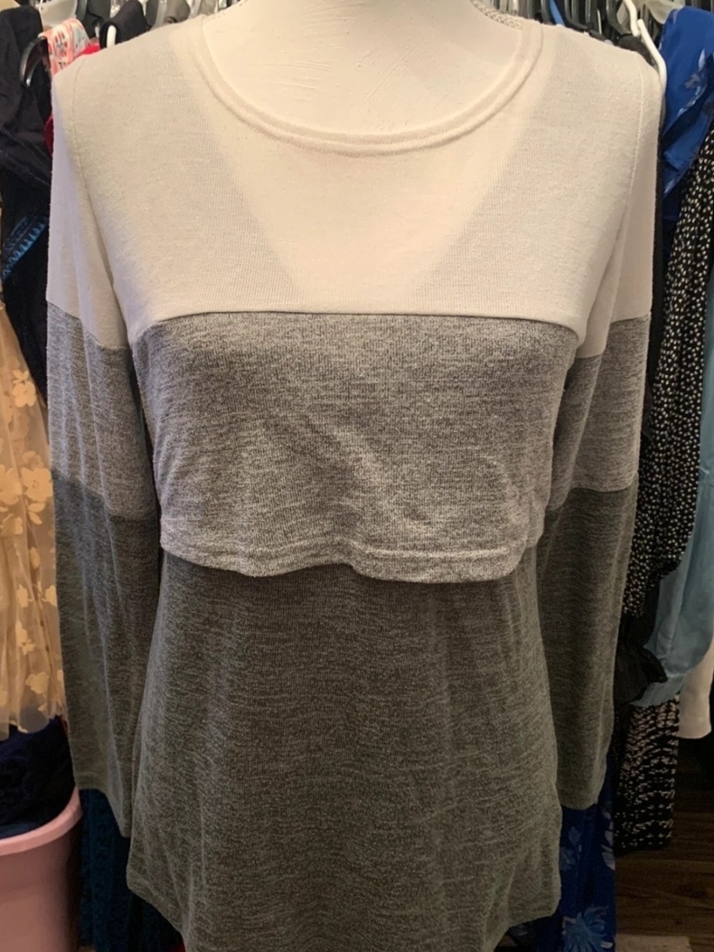 Bearsland Women's Colorblock Long-Sleeve Top in White, Gray, And Olive
